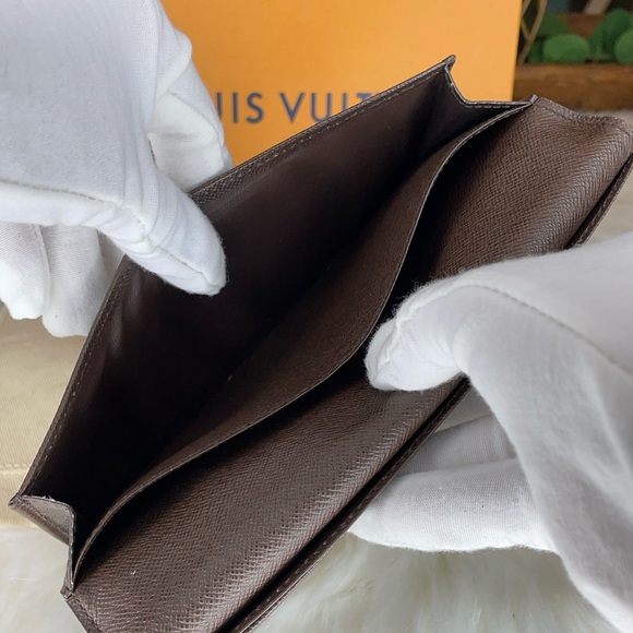 (MT48) Authenticated Louis Vuitton Damier Ebene Brazza Wallet - Picture 11 of 15